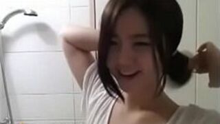 Корейская горячая девушка принять ванну - порно видео