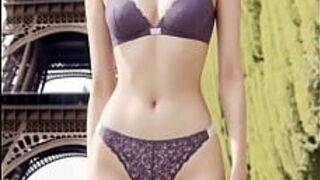 Сексуальные дамы моделируют нижнее белье и трусики перед Эйфелевой башней - порно видео